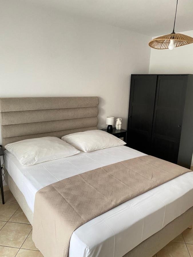 Studio Apartments M&N Trogir Exteriér fotografie